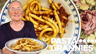 Homemade maccheroni pasta from northern Italy! | Pasta Grannies