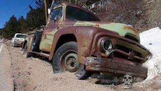 Abandoned semi trucks in America 2016. Old vintage semi trucks in USA 2016. Classic semi trucks