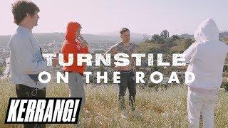 TURNSTILE: Hardcore + skating + stagediving on tour