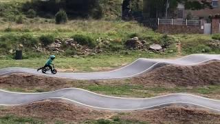 Atascado en el Pump track l'Escala jajaja