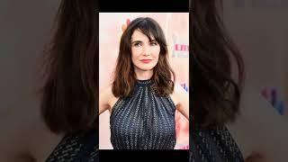 A – Carice van Houten – Photo Music Video   Skateboard   Shorts