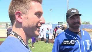 KMBC's Nick Bender, Rachel Santschi catch up with Garth Brooks