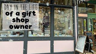 A Day in the Life of a Small Gift Shop in a Big City | Christmas Eve Edition