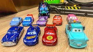 Looking for Disney Pixar Cars On the Rocky Road : Lightning McQueen, Mater, Dinoco McQueen, Mack