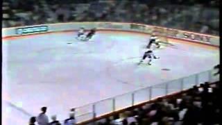 Wayne Gretzky beats Gordie Howe's points record -- local Edmonton TV coverage (part 1)