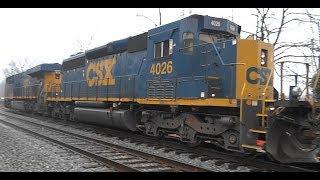 CSX Freight Train Q438 With An EMD SD40-3 Locomotive