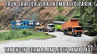 Truk Trailer Fuso Viral Kembali Ditarik, Tak Ingin Bermalam Lebih Lama Lagi di Sitinjau Lauik