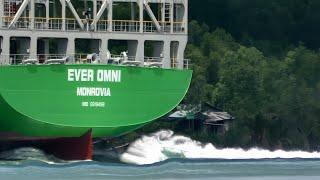 Powerful Propeller : Giant Container Ship Takes on a Dangerous Turn #shipspotting