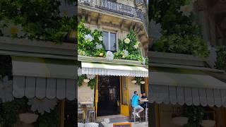   [4K] Charming Paris Bistrot in front of the Hôtel de Ville