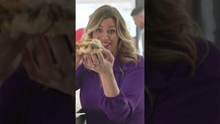 The QUESO Smash Burger! | Five-0 Fork with Carla Pesono