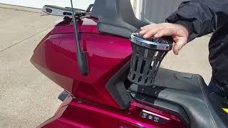#2124 2018 Honda Goldwing Tour 6 speed manual