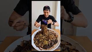 3KG Jjajangmyeon (Black Bean Noodle) slammed in 2mins! #foodchallenge