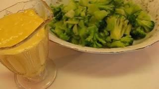 Betty's Broccoli with Cheese Sauce
