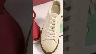 This designer created a leather alternative with pineapple leaves. #Sustainable #Pineapple #Recycle