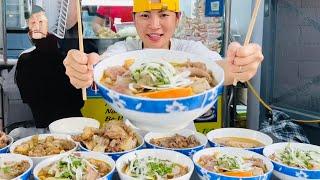 CHỦ QUÁN KHÔNG TIN NGA SUMO CÓ THỂ ĂN HẾT ĐƯỢC TÔ BÚN BÒ MỠ NỔI SIÊU TO NÀY