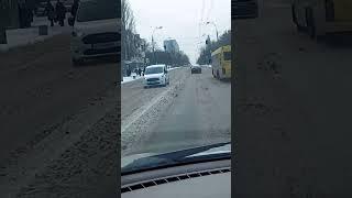 не видно разметку, можно пересекать или нет ?