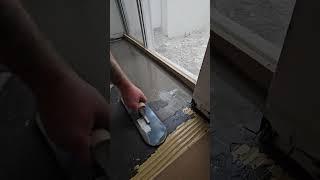 SELF LEVELING THE WOOD DUDE #woodflooring #diy #howto #floor #wood #concrete #level