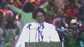 Dr. Mattie Moss Clark and the COGIC Mass Choir (UNAC 1978)