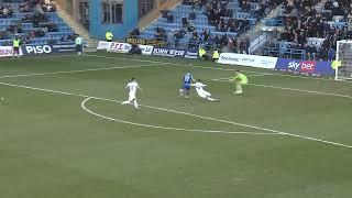 Gillingham v Oxford United highlights