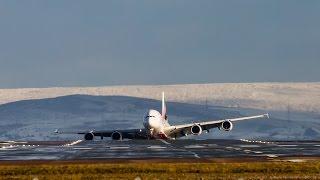 A380 textbook crosswind landing on Friday 13th in the snow on 23R Manchester