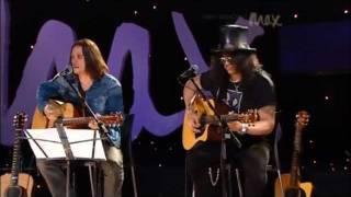 Fall to Pieces - Slash & Myles Kennedy - Rare Acoustic - MAX Sessions 2010 - Best Quality 480p