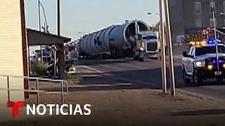 Un tren choca contra un camión en Texas | Noticias Telemundo