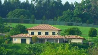 No Fazenda da Grama, casa pronta já com todos armários Ornare, ar-condicionados e  iluminação