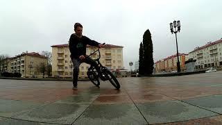 Дождливый bmx street | bmx трюки в стриту | Anton Oshurek instagram