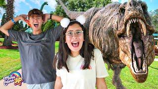 Maria Clara and JP in trouble at Dinosaur Park