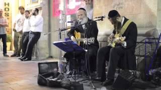 Jewish men singing Pink Floyd's "Wish You Were Here"