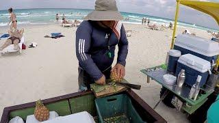 Come aprire un' Ananas per fare la Pina Colada - How to open pineapple to do Pina Colada