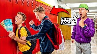 PEGUEI O VALENTAO DA ESCOLA BRlNGAND0 COM MEU FILHO E RESOLVI TUDO