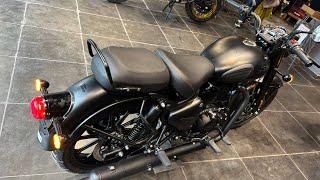 Ye Hai All New 2025 Royal Enfield Classic 350 Stealth Black Review | On Road price New Changes