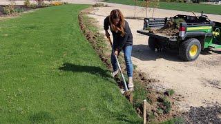 Edging the Grass Pathway to the Cut Flower Garden!   // Garden Answer