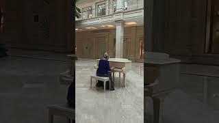 Идущая от сердца музыка трогает до глубины души!!!