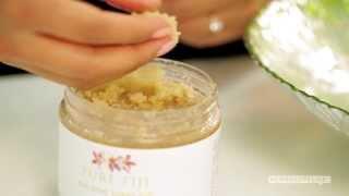 The Difference Between Sugar and Salt Scrubs | NewBeauty Product Reviews