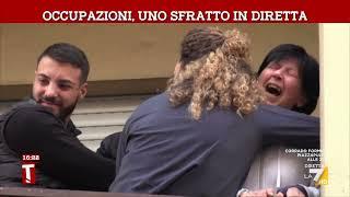 Occupazioni, uno sfratto in diretta