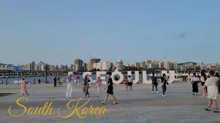 4k Seoul Yeouido Hangang Park-Saturday Evening Walk. August 14, 2021