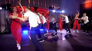 Salsa International, Dance family, Salsa performance