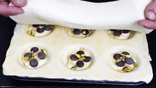 If you have puff pastry and banana! it will be ready in a minute! Dessert of joy