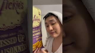 Baby tries ms vickies for the first time