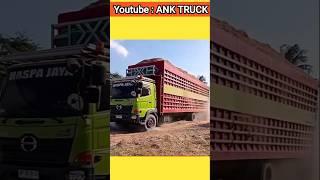 Viral ! Mobil Truk Besar Muat Pasir Penuh Banget Sampai Tumpah Karena jalan yang tidak rata #shorts