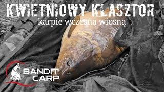 Kwietniowy klasztor - karpie wczesną wiosną