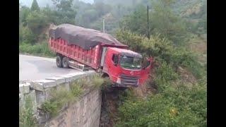 truck fail compilation! 【E9】--feel sad for them