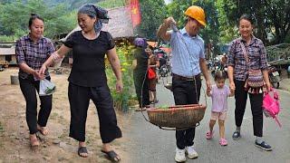 Mother-in-law and daughter-in-law: Harvest cassava and make cassava cakes