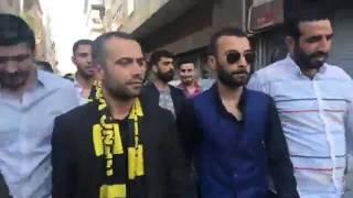 FERHAT REİS  (GENÇ FENERBAHÇELİLER) SEFA REİS KABRİ ZİYARETİNE GİDERKEN