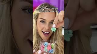 Mini flower hair clips hairstyle