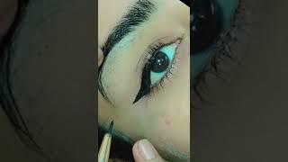 Eyeliner tutorial for hooded eyes #youtubeshorts #shorts