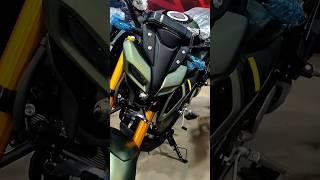 Which colour is yours favorite White or Green ?? Shorts view killer look Yamaha MT-15 #bike #shorts