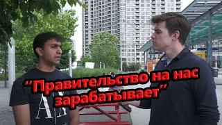 Иностранные студенты в Канаде: "Правительство на нас зарабатывает".